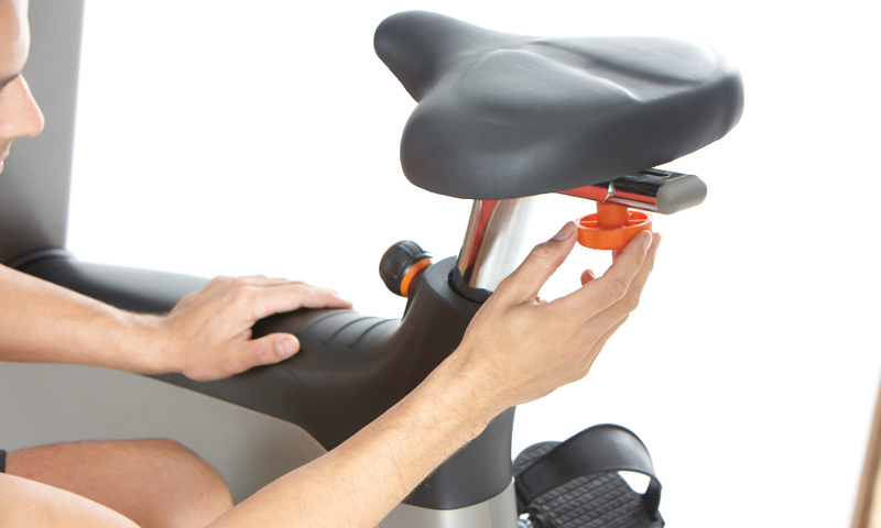 Horizon Elite U4000 直立式健身車