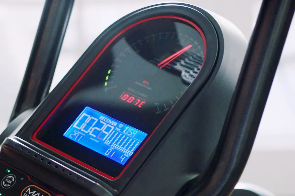 BowFlex M6 Max 14 分鐘間歇程式操作面板