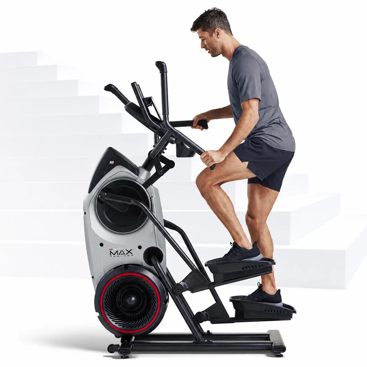 BowFlex M6 側面產品照,呈現垂直踩踏結構